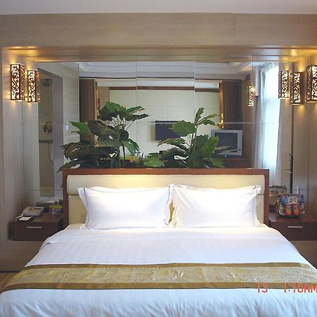 New Beacon Xinhang International Hotel 武漢市 部屋 写真